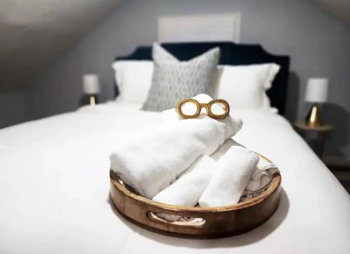 Attic Retreat 5 Minutes From Westside Market كليفلاند المظهر الخارجي الصورة